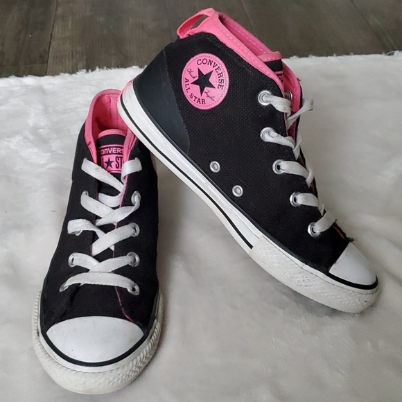 white converse junior size 5.5